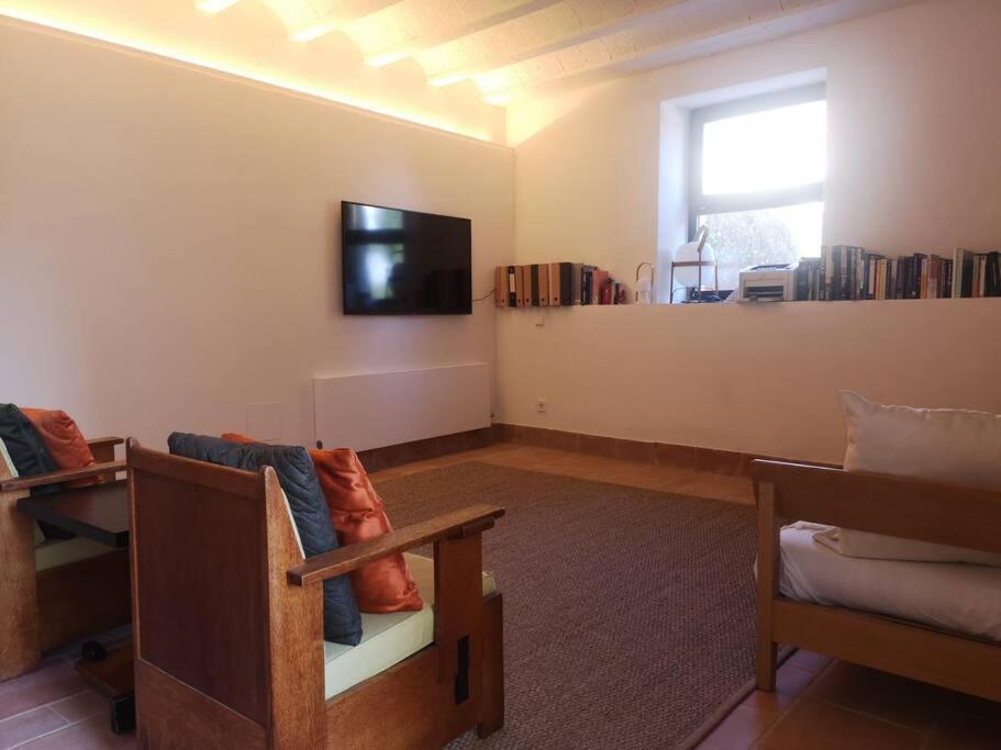 Romantic Stay In Grand Setting Alella Bagian luar foto
